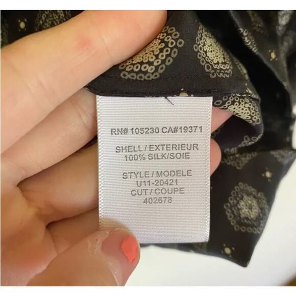 Joie Izzy 100% Silk Dot Print Blouse Small - Picture 7 of 8